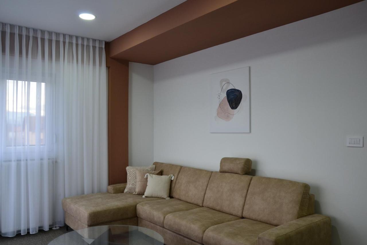 Appartement Atos Centar à Celinac Extérieur photo
