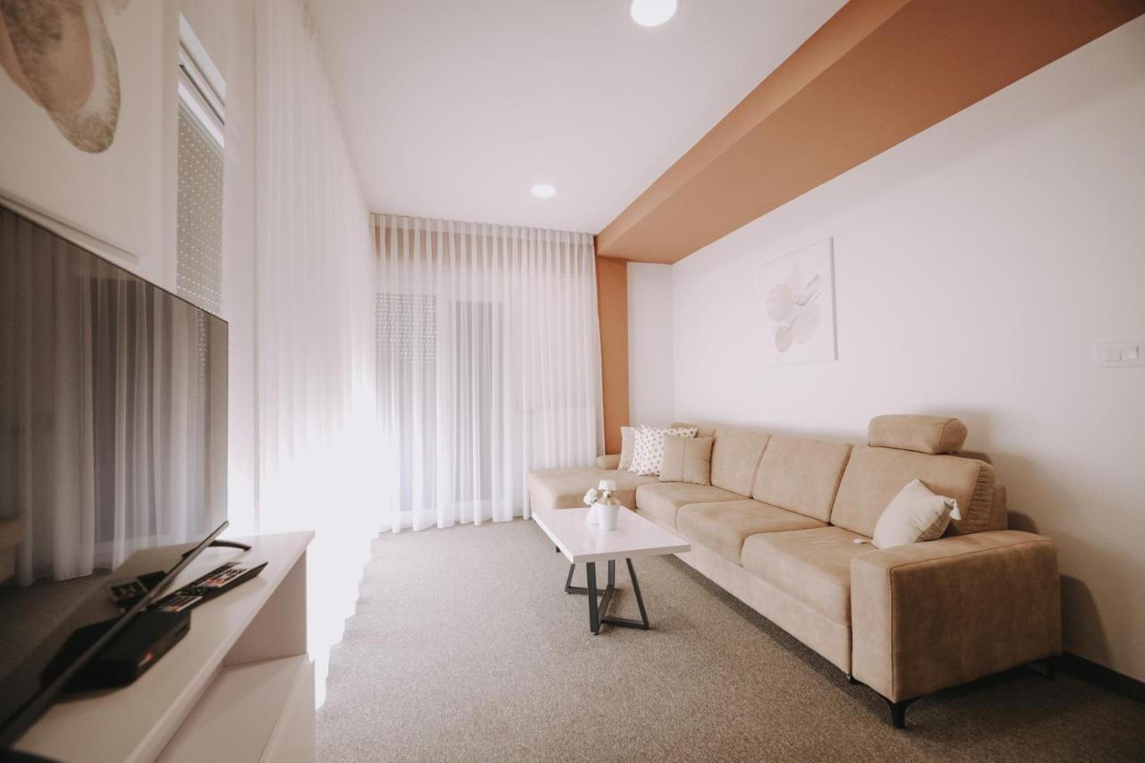 Appartement Atos Centar à Celinac Extérieur photo